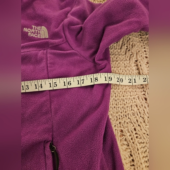 The North Face Women's Vibrant Purple Jacket - Picture 2 of 5